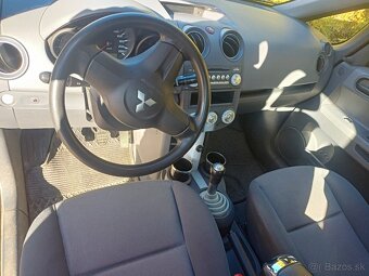 Mitsubishi Colt - 4