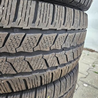 235/65 r16c Continental - 4