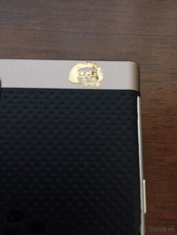 BlacBerry KeyOne - 4