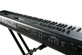 Kurzweil PC3X +  Kore 64 - 4