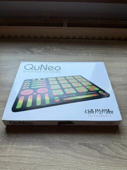 Keith McMillen QuNeo 3D Multi Touch Midi Controller - 4