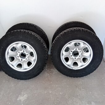 Offroad pneu Nissan Terrano 2 - 4