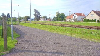 PRENÁJOM pozemok 3940 m² s unimobunkou v Rybanoch - 4
