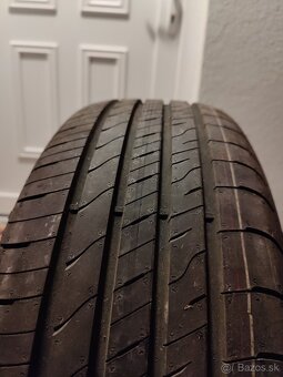 Goodyear Efficientgrip Performance 2 205/60 R16 96H. - 4