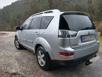 Mitsubishi Outlander 4x4 - 4