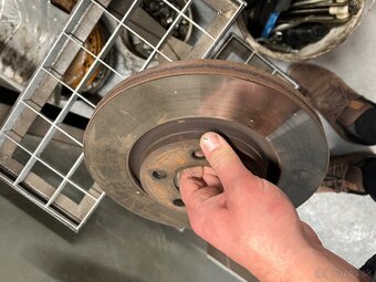 Predné brzdy 5x100 VW golf 4 Octavia 1 Fabia - 4