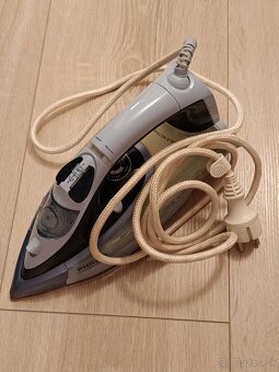 Predám žehličku Philips Azur - 4