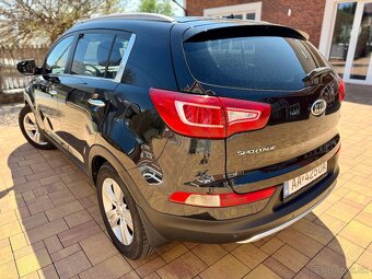 KIA SPORTAGE 2.0CRDI 4x4 AUTOMAT - 4