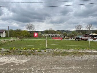 Sólo stavebný pozemok v Petrovanoch pod kaštielom (F193-14- - 4