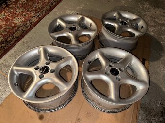 Borbet R15 4x100 7J ET35 - 4