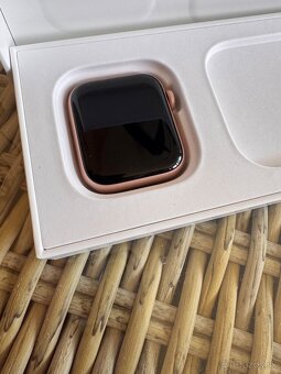 Apple Watch series 6 40mm - 4