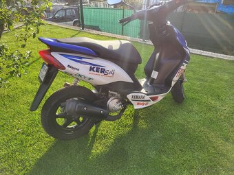 Yamaha - skúter - 4