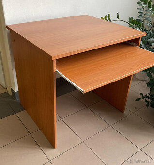 Súprava 7ks: skriňa, polica, stôl + stolička - 4