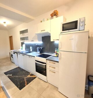 Prenájom – veľkometrážny byt v Štúrovej časti - 4