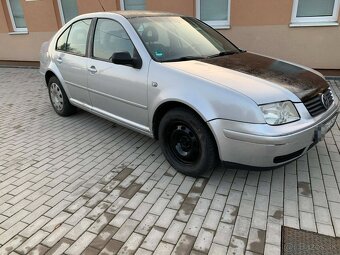 Volkswagen Bora 1.9 TDI 74Kw R.v 2002 - 4