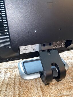 VGA LCD monitor HP L1910 19” - 4