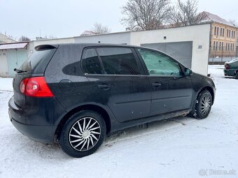 Volkswagen Golf 5 - 4