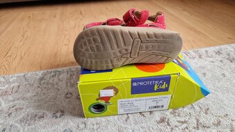 Predáme detské barefoot sandálky vel.28 - 4