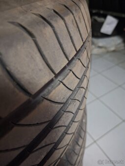 Michelin 225/55 R19 - 4