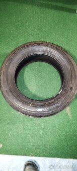 Brigestone 215/60 R16 - 4