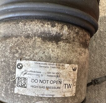 Zadný ľavý Vzduchový mech vankúš BMW G30 G31 - 4