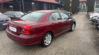 Toyota Avensis 1.6 - 4