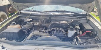 Mercury montainer 4.L v6 benzin - 4