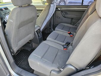 Volkswagen Touran - 4