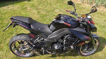 Kawasaki Z1000 - 4