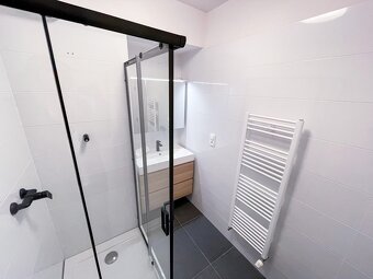 Exkluzívny dvojizbový byt s balkónom na prenájom, Vráble - 4