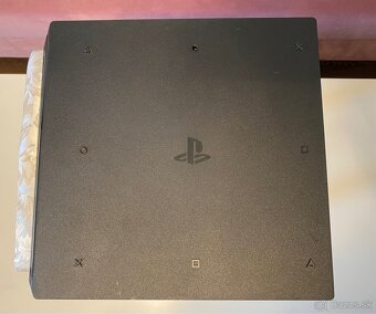 Playstation 4 Pro - 4