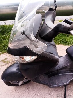 Suzuki Burgman 125 9.2kw 2010 - 4