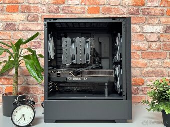Ryzen 7 7700X\32GB\RTX 4070S\SSD\850W Zdroj - 4