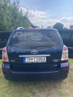 toyota corolla verso - 4