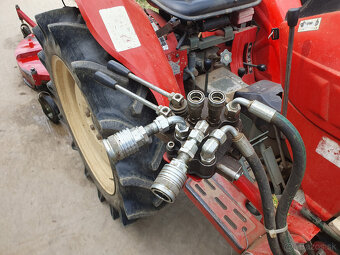 Yanmar YM1820D malo traktor - 4