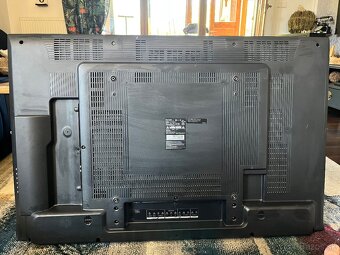 LCD TV SHARP 46” 117 cm - 4