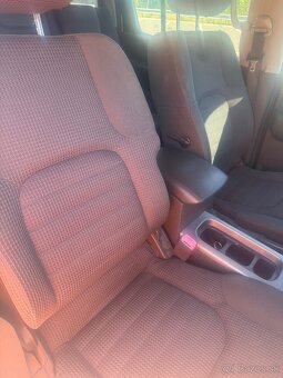Nissan Pathfinder 2.5 dCI Automat 7-miestny - 4