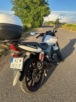 Keeway RKV125 - 4