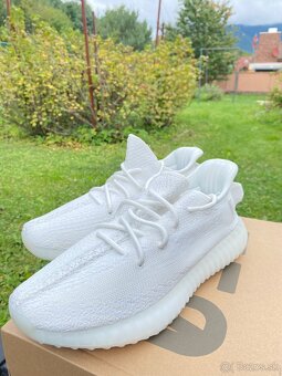 Adidas Yeezy Boost 350 V2 – Triple White - 4