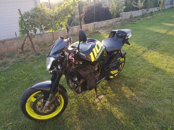 Suzuki GSXR 1100 - 4