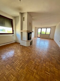 Veľký rodinný dom na Čermáni, bývanie aj podnikanie - 4