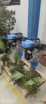 Vibračná noha - dusadlo WEBER - 4