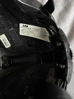 Las jazdecká helma - 4