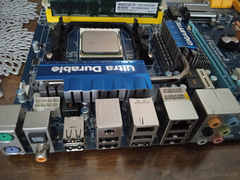 SET GIGABYTE GA-MA790X-UD4 - 4