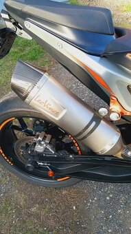 KTM duke 790 - 4