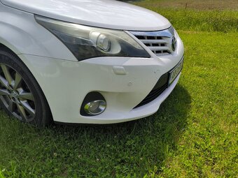Toyota Avensis 2.2 D-CAT - 4