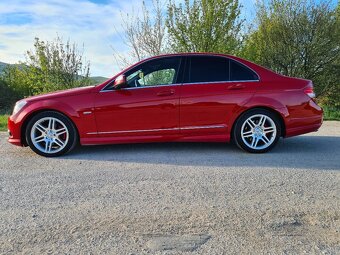 Mercedes C trieda 220 CDI Avantgarde Sport AMG A/T - 4