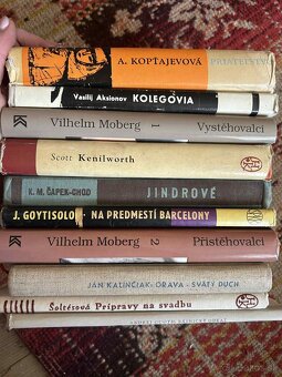 Eôzne knihy básnikov a spisovateľov - 4