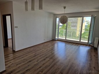 Kramáre, 2-izbový krásny slnečný byt 72 m2 + gar. státie. - 4