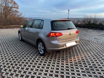 Volkswagen Golf 1.2TSI Bluemotion - 4